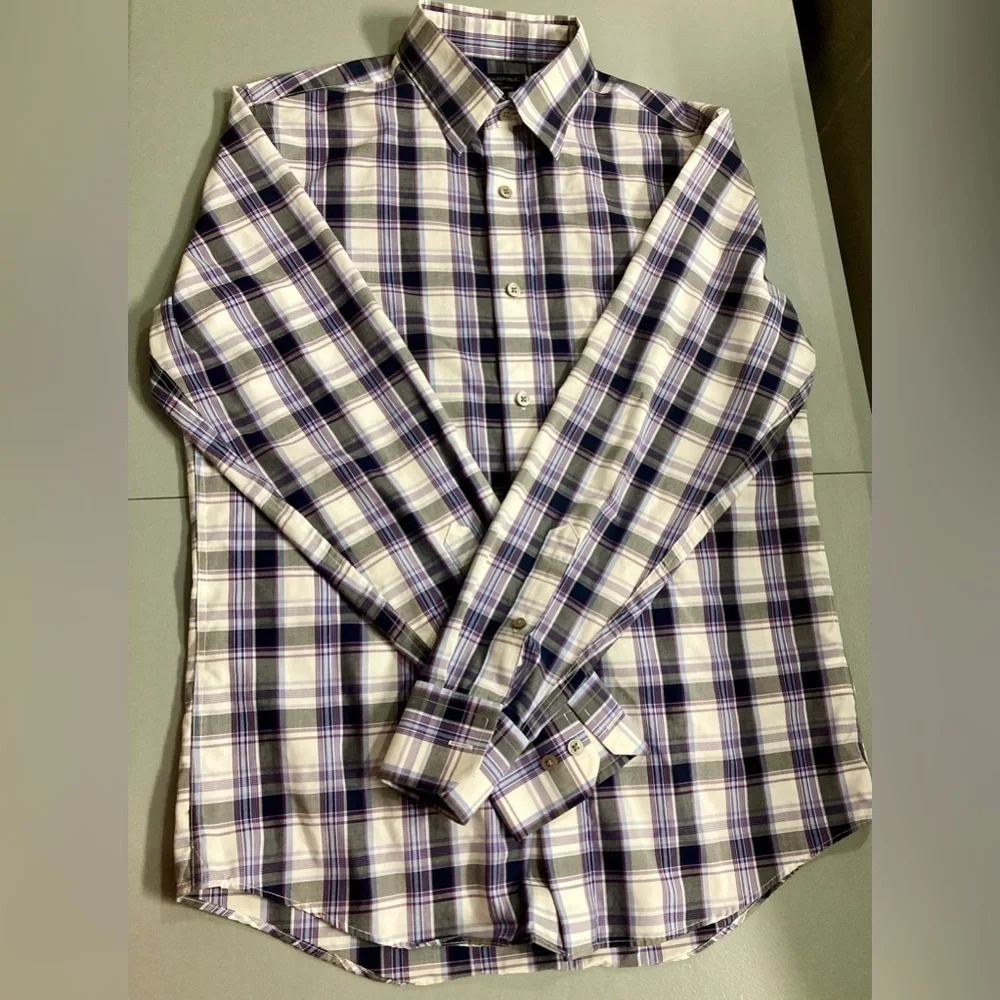 Banana Republic Slim‎ Fit Men’s Small Button Down Shirt